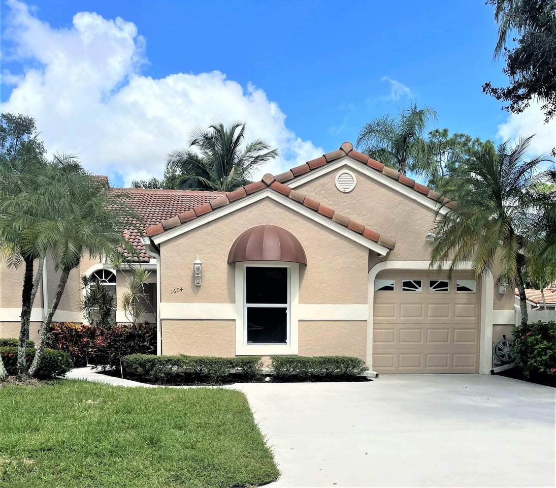 1604 Rosewood Way - Photo 1