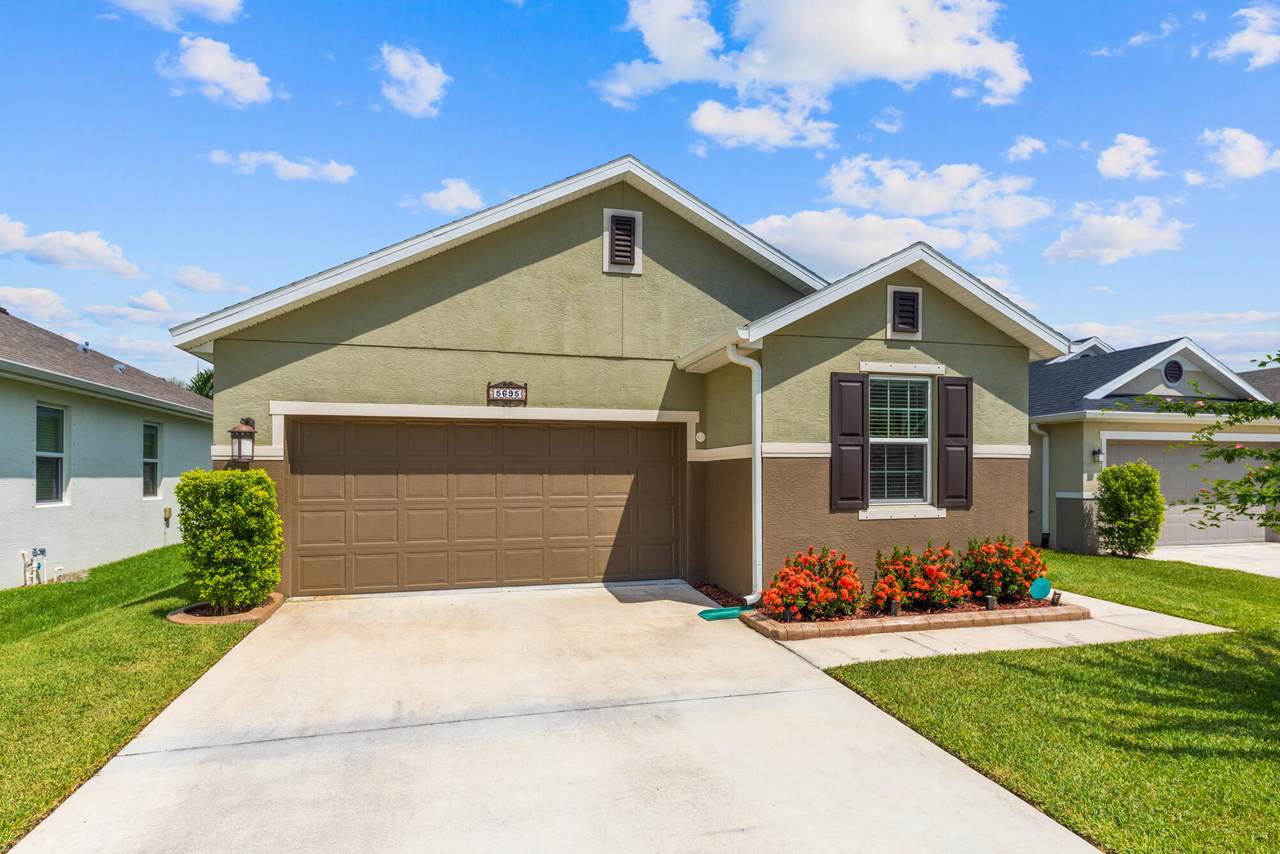 5695 Pine Trail Circle - Photo 1
