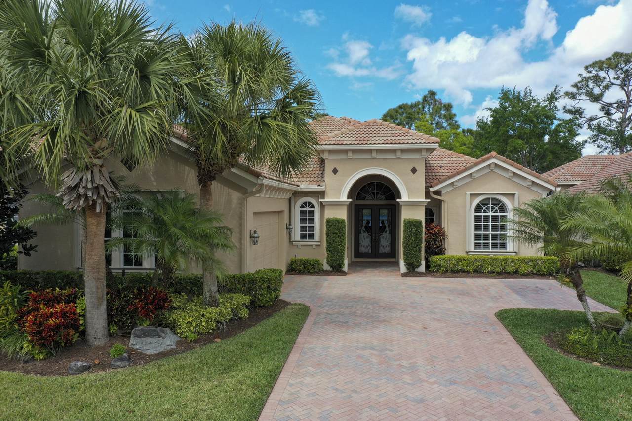 9400 Briarcliff Trace - Photo 1