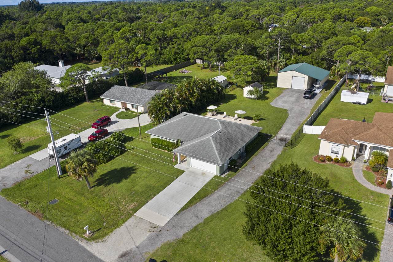 5209 Silver Oak Drive - Photo 1