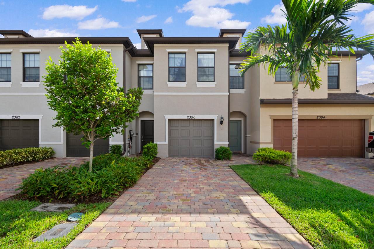 2390 Byron Street - Photo 1