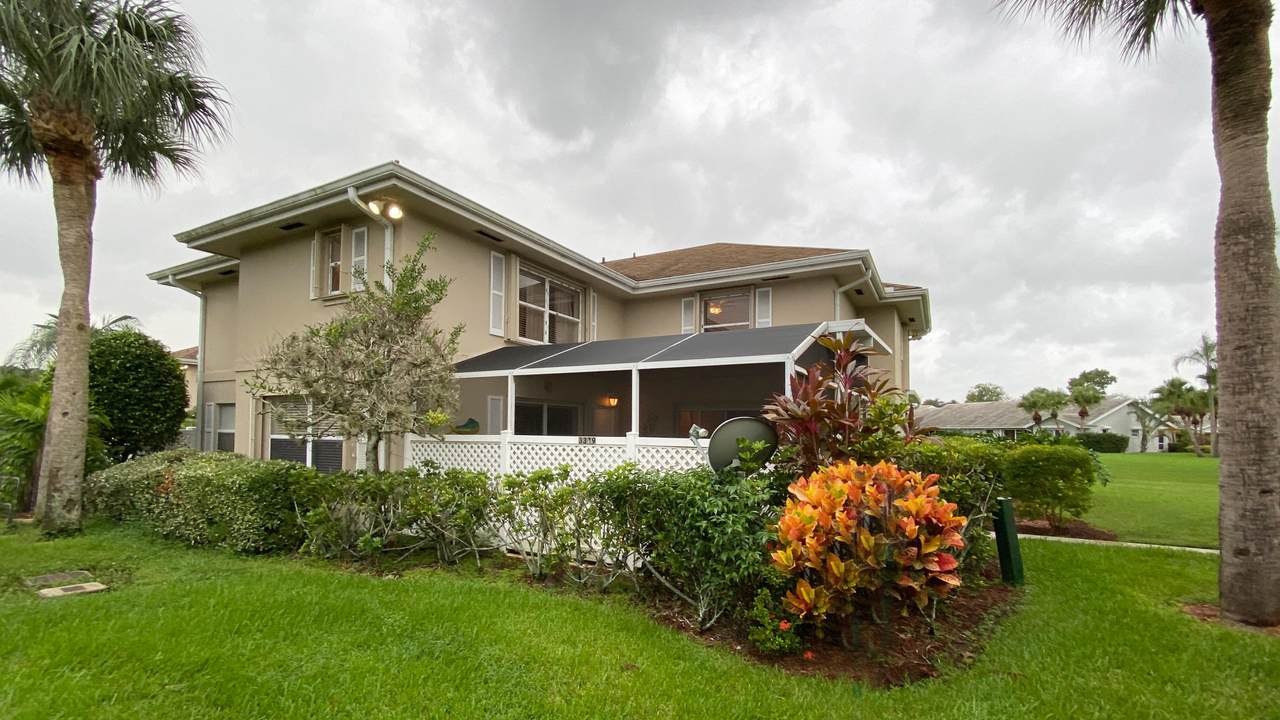 3379 Sunset Trace Circle - Photo 1
