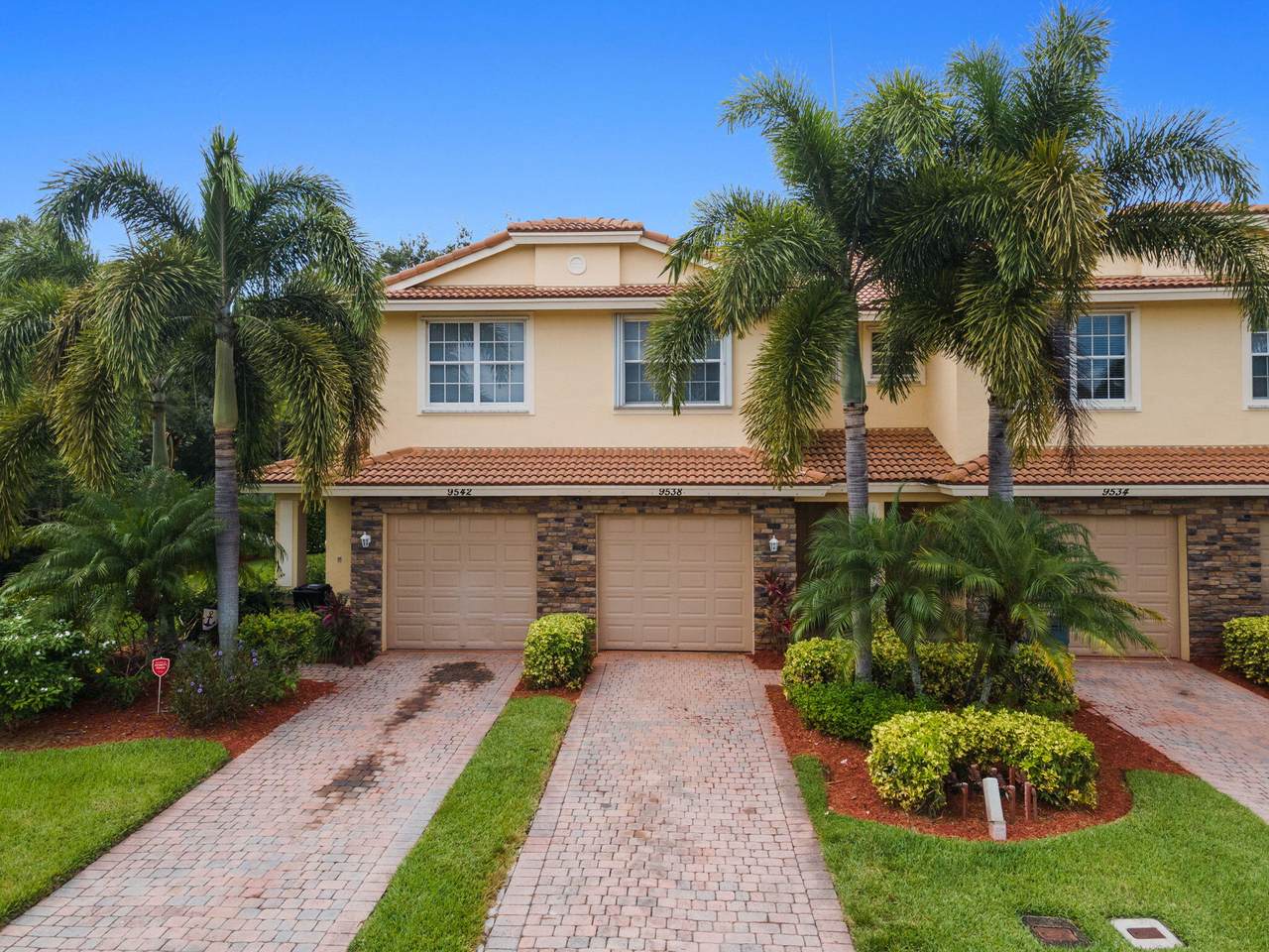 9538 Purple Martin Way - Photo 1