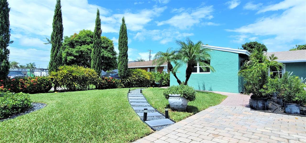4431 Saturn Avenue - Photo 1