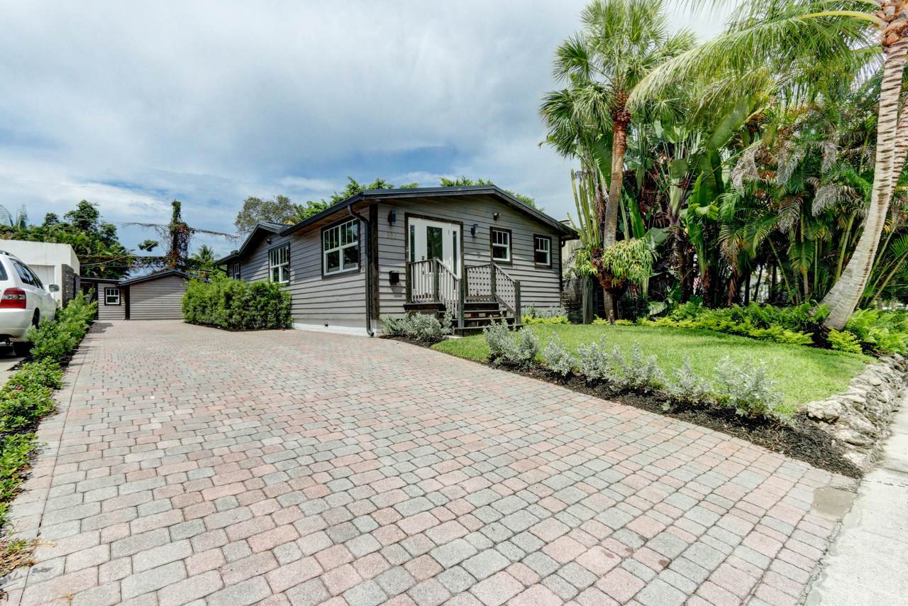 833 Ardmore Road - Photo 1