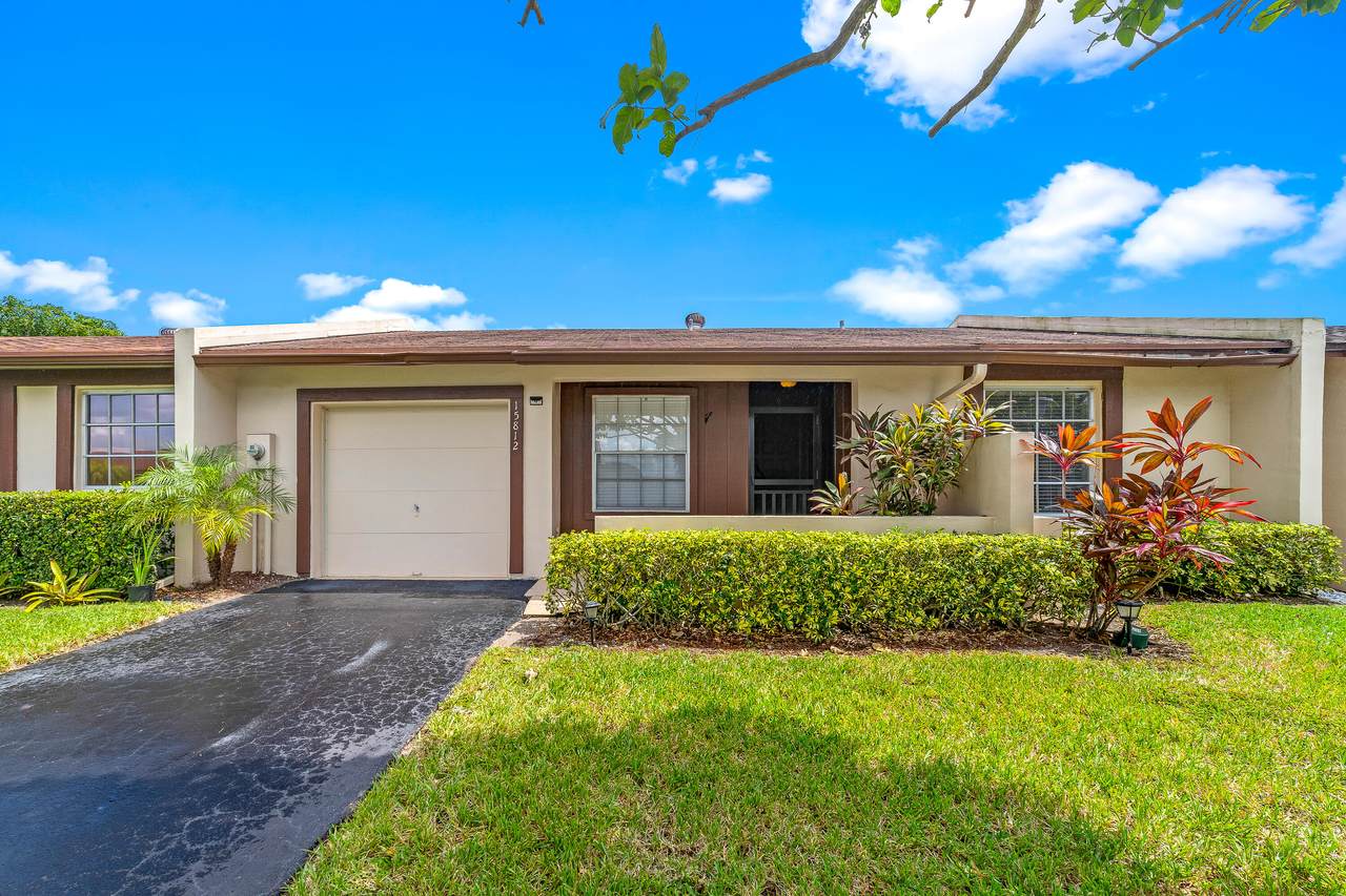 15812 Philodendron Circle - Photo 1