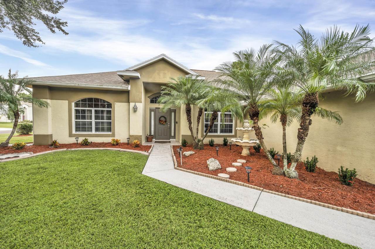 1571 Hunnicut Avenue - Photo 1