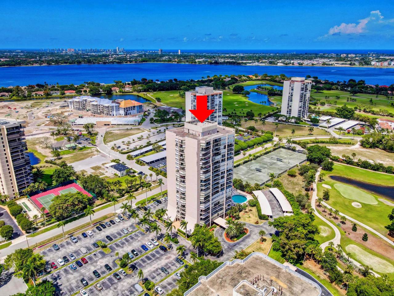 2425 Presidential Way - Photo 1