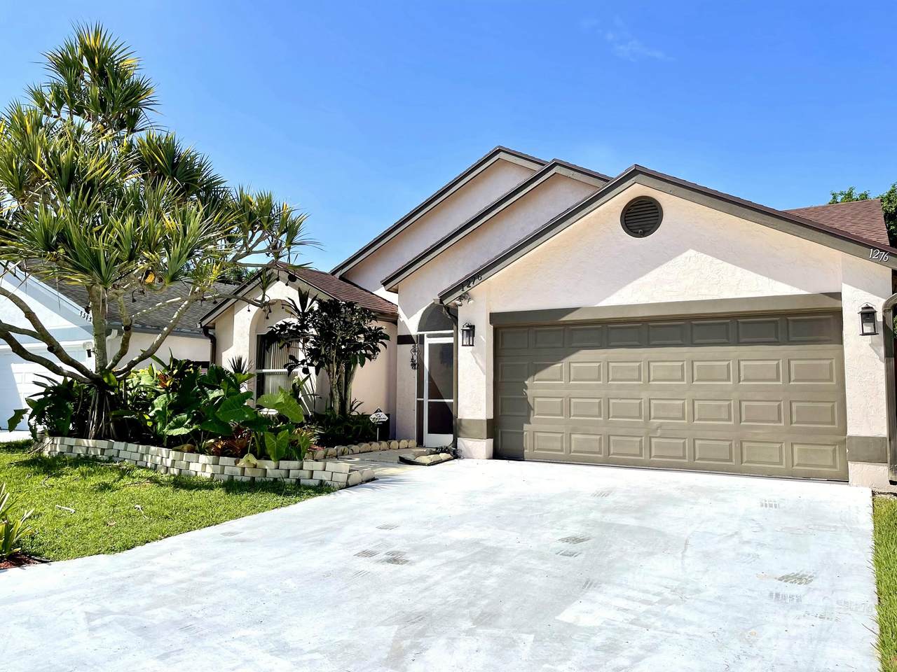 1276 Waterway Cove Drive - Photo 1