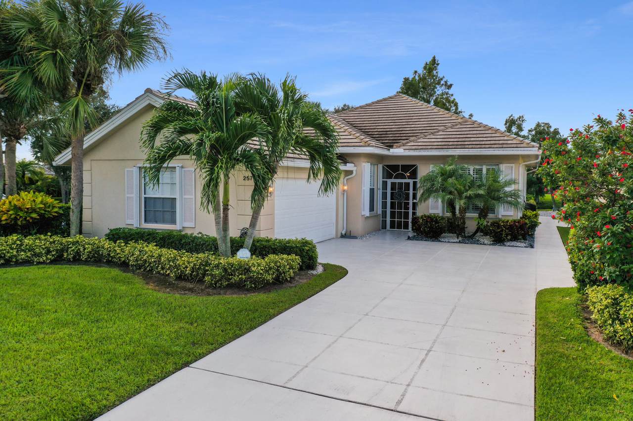 257 Bentley Circle - Photo 1