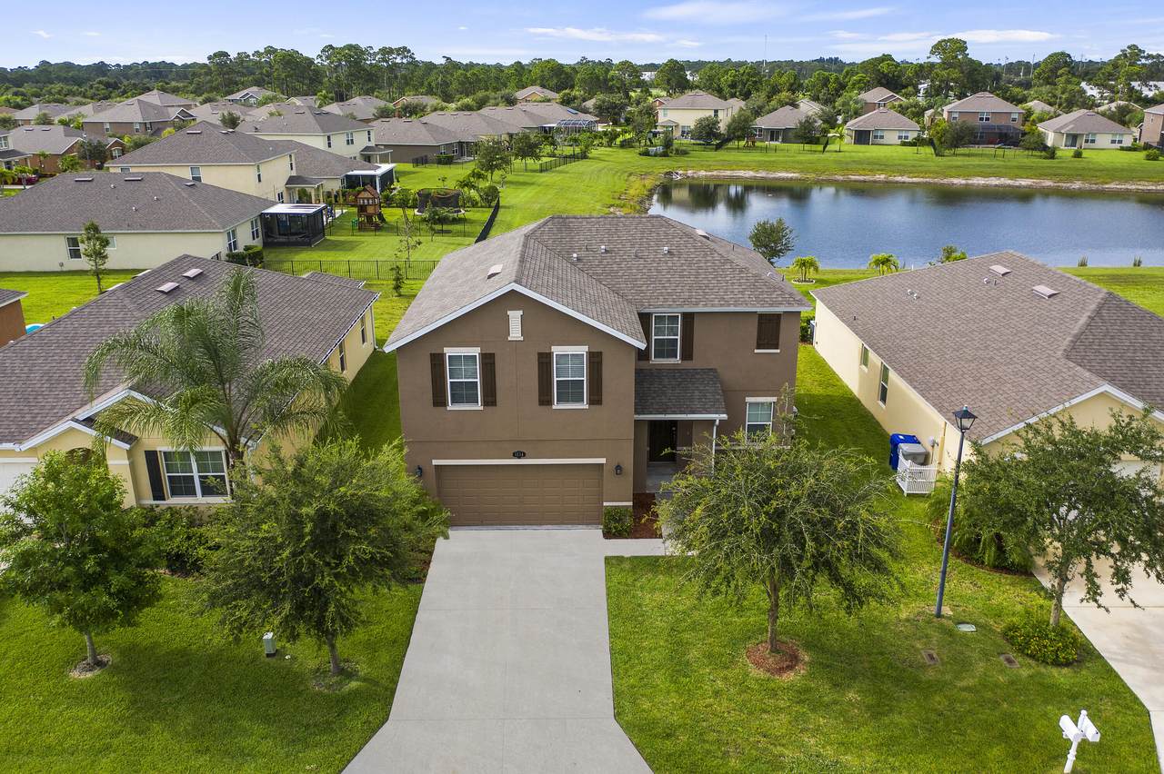 1514 Lexington Square - Photo 1