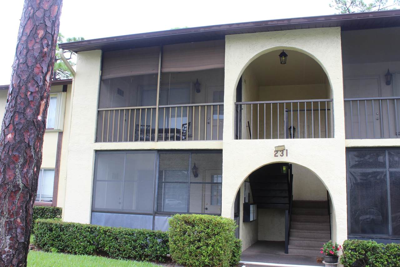 231 Pine Hov Circle - Photo 1