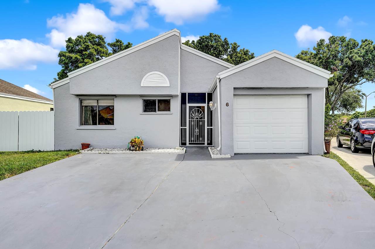 6 Compton Way - Photo 1