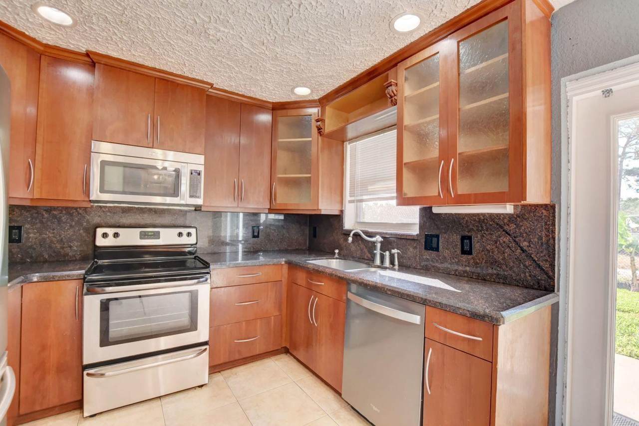134 31st Avenue - Photo 1