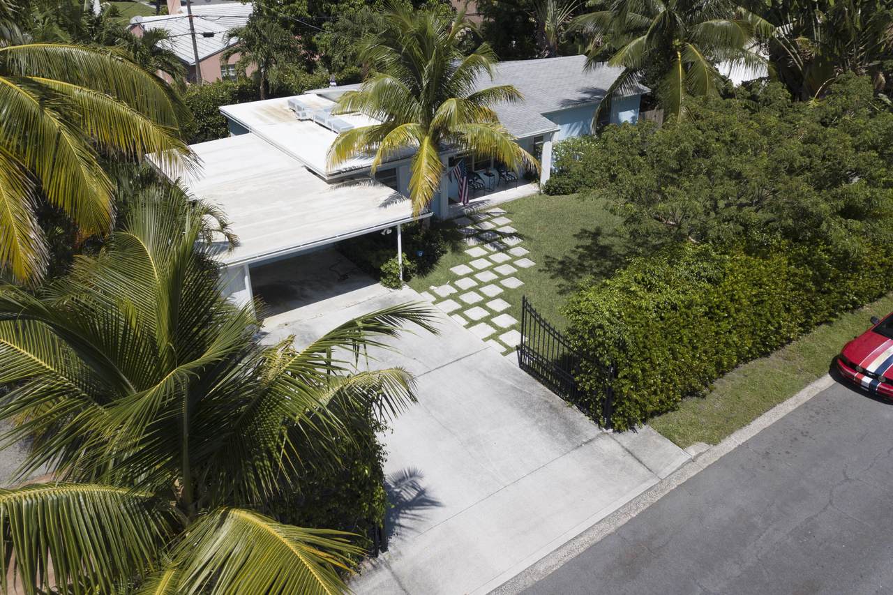 375 Linda Lane - Photo 1