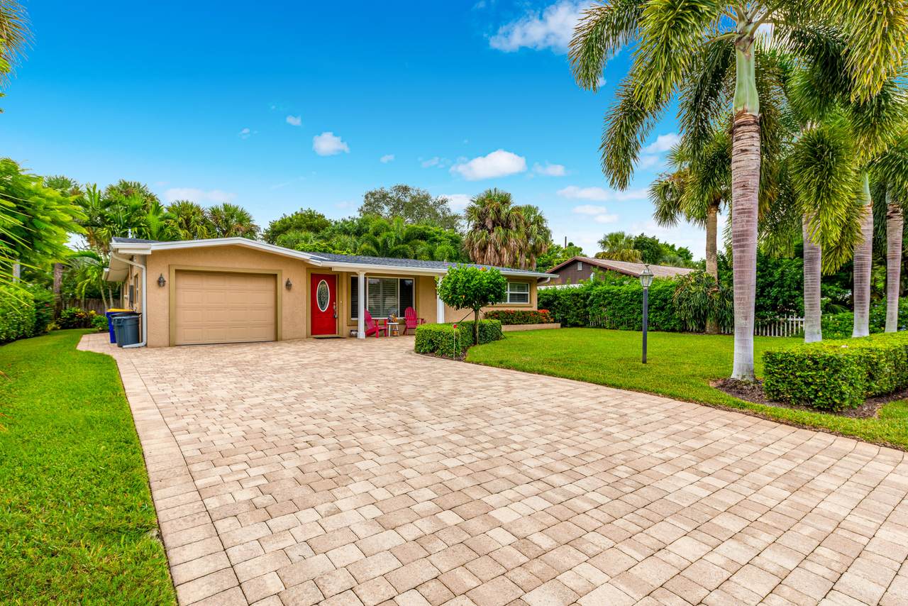 3477 Jeannette Drive - Photo 1