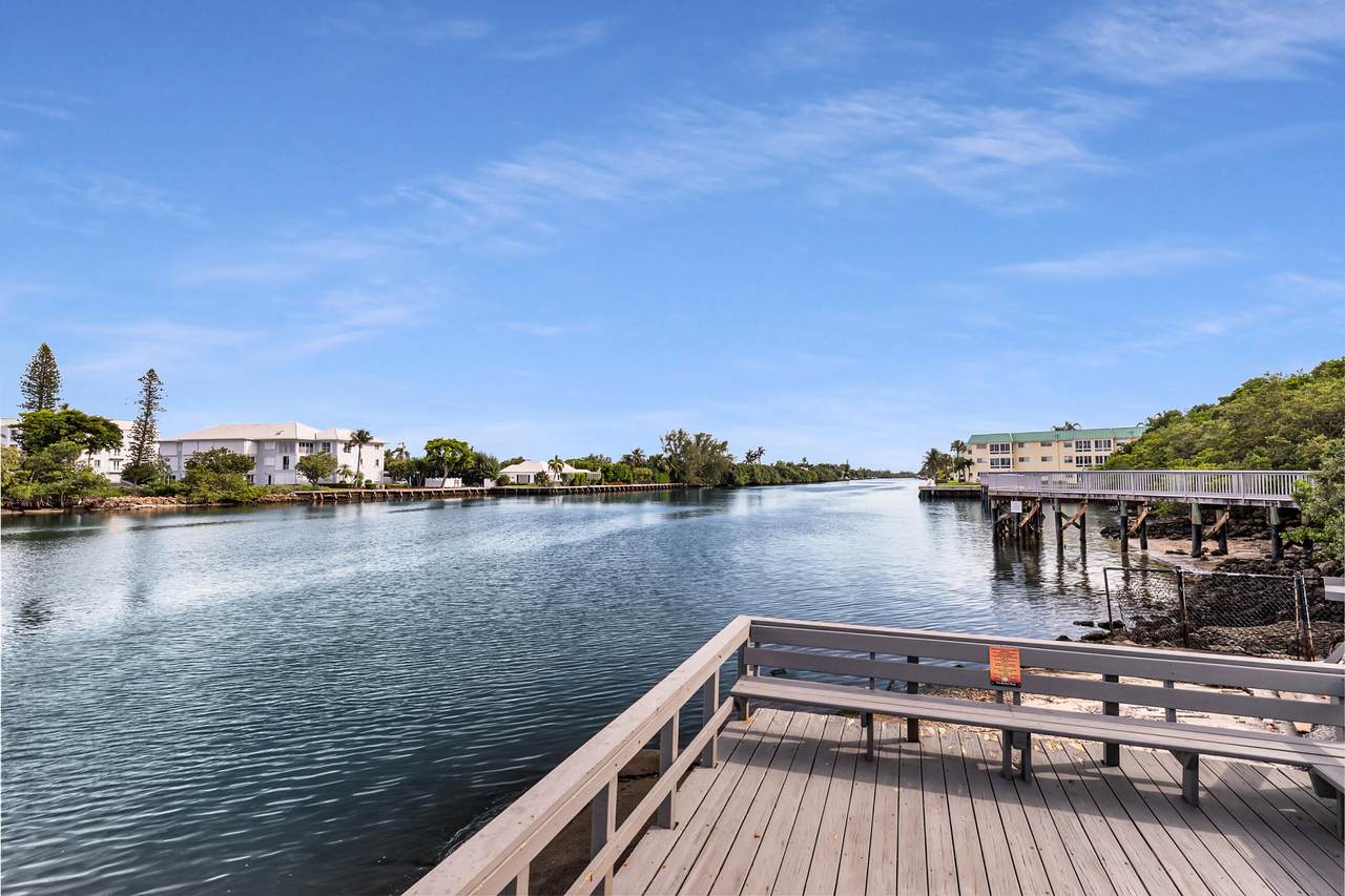 2570 Federal Highway - Photo 1