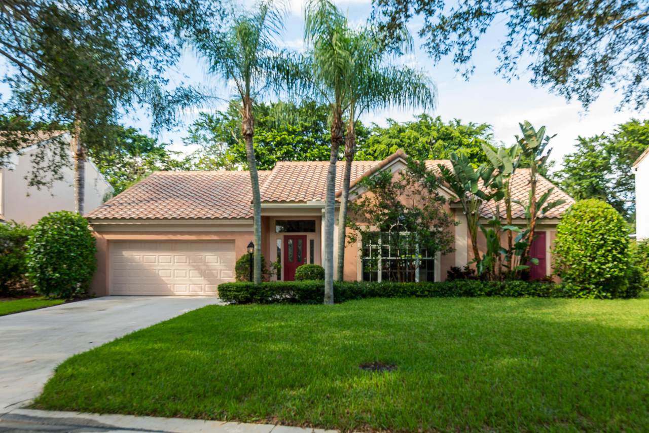 10246 Hunt Club Lane - Photo 1