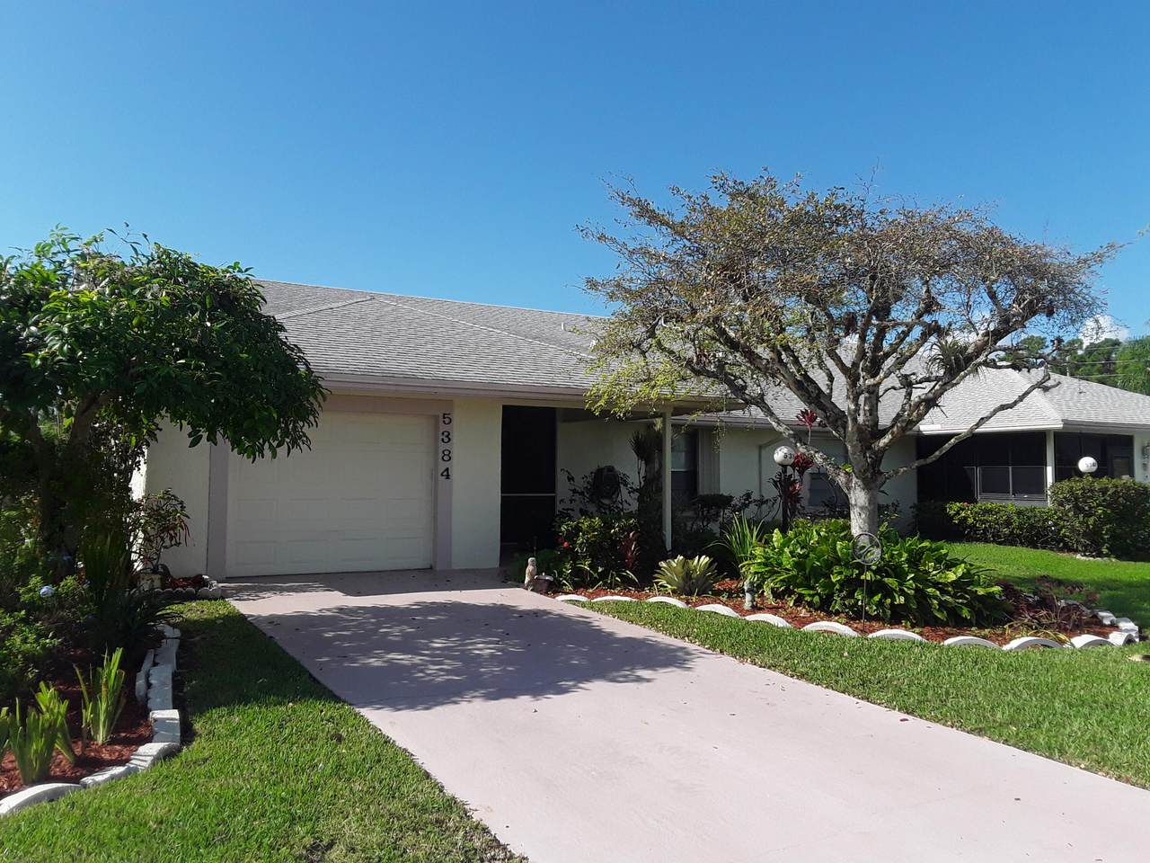 5384 Crystal Anne Drive - Photo 1