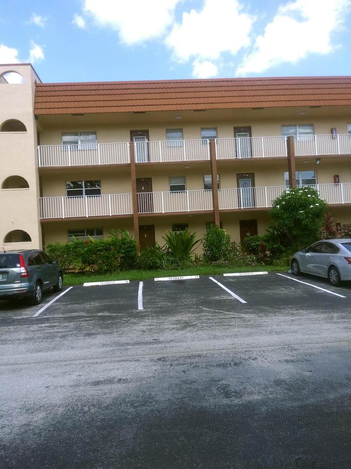 2811 Pine Island Road - Photo 1