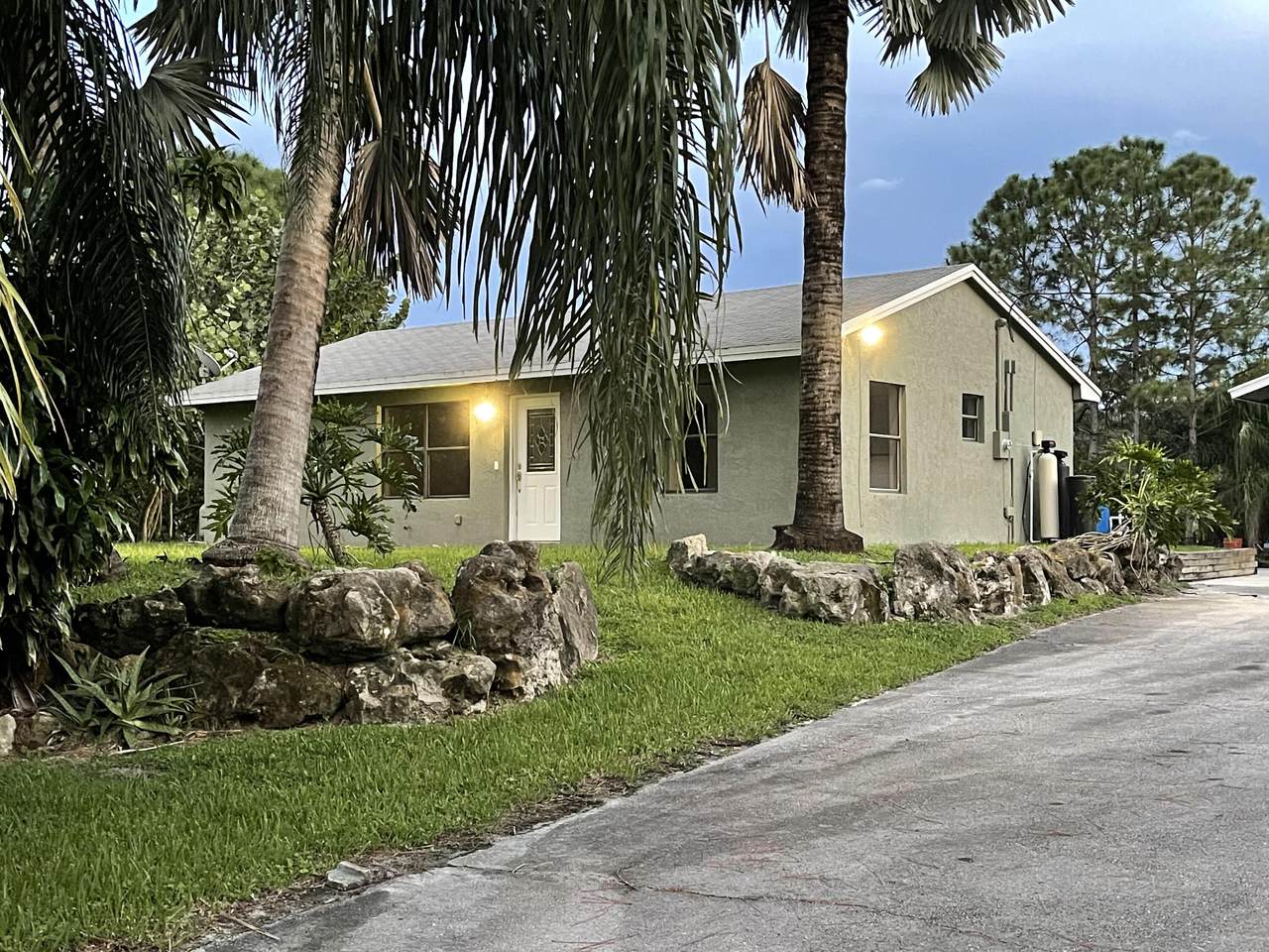 14754 87th Street - Photo 1
