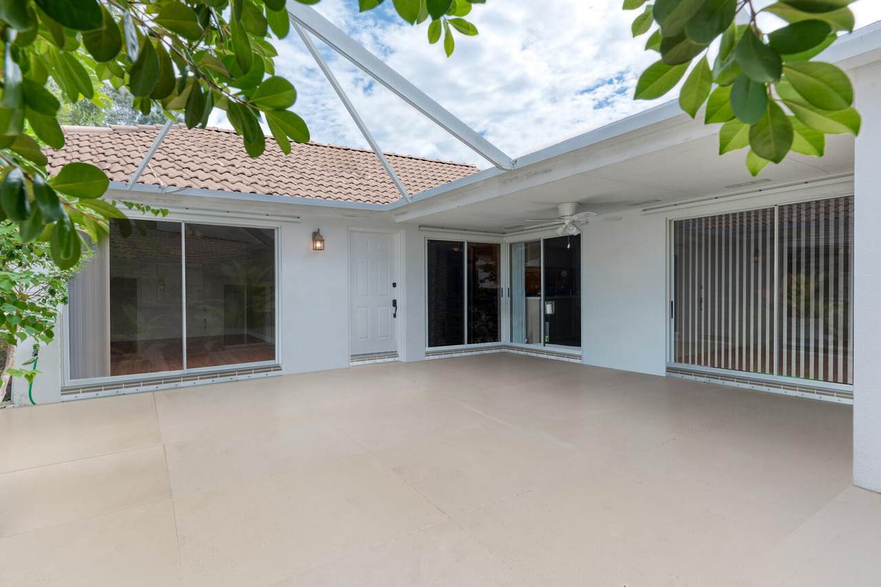 1504 Silverleaf Oak Court - Photo 1