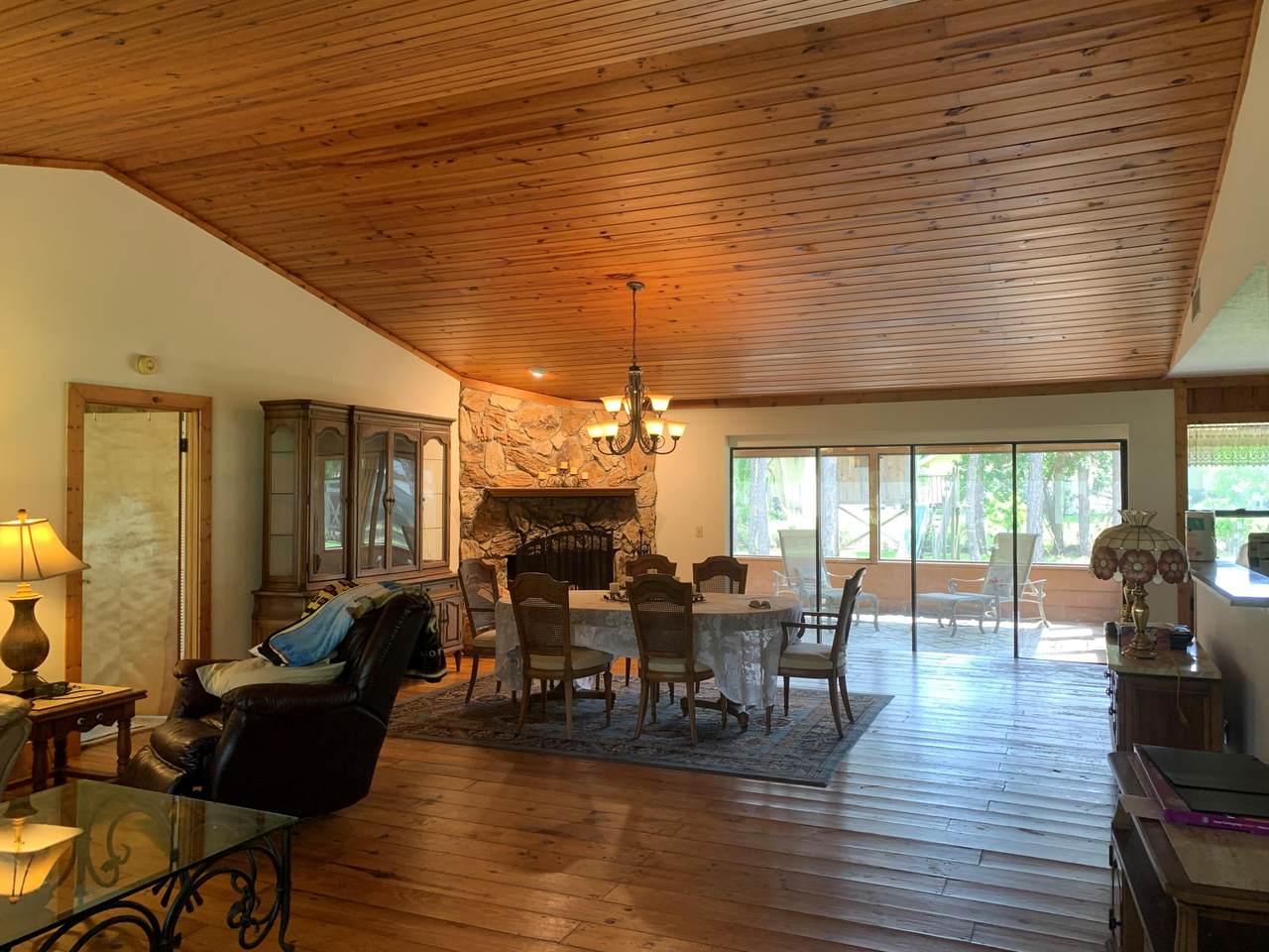 12140 56th North Place - Photo 1