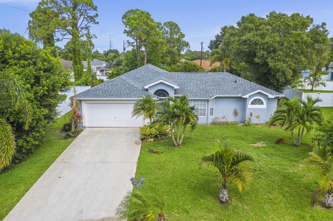 2181 Leafy Road - Photo 1