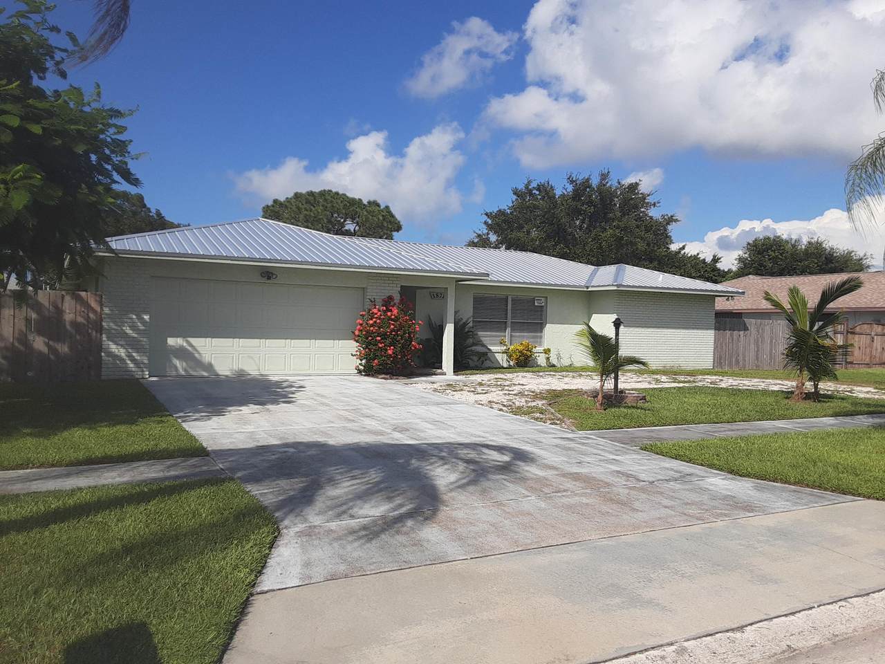 1871 Boma Avenue - Photo 1