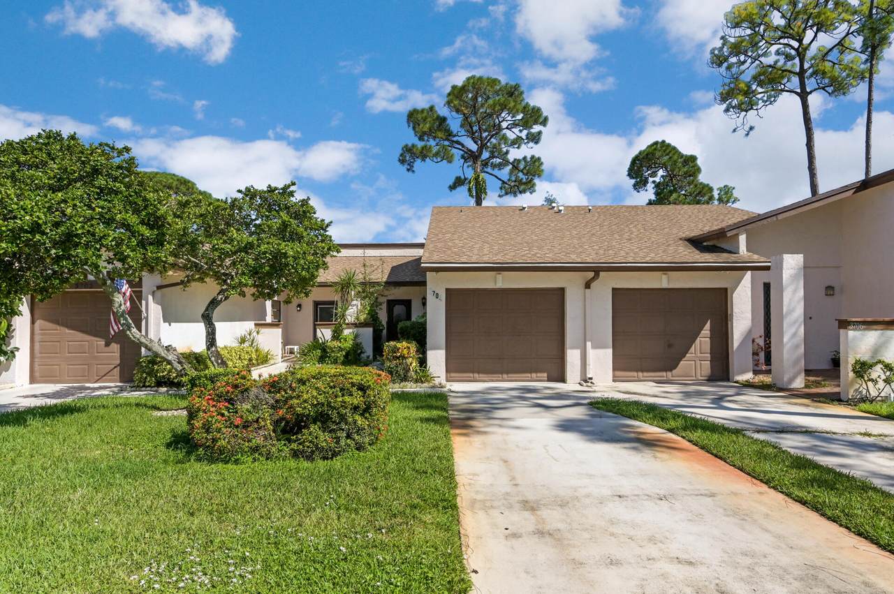 3704 Hertford Court - Photo 1