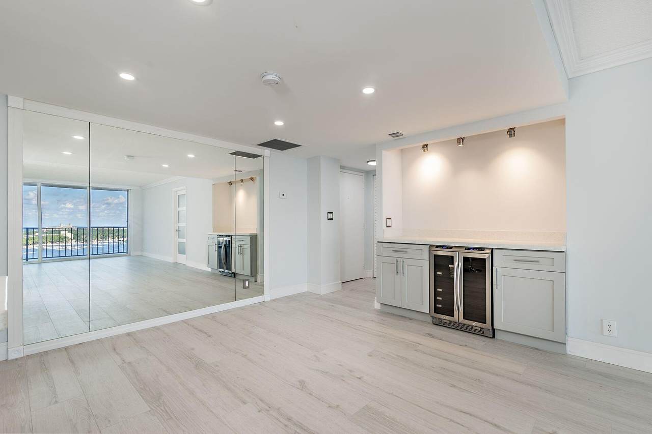 1801 Flagler Drive - Photo 1