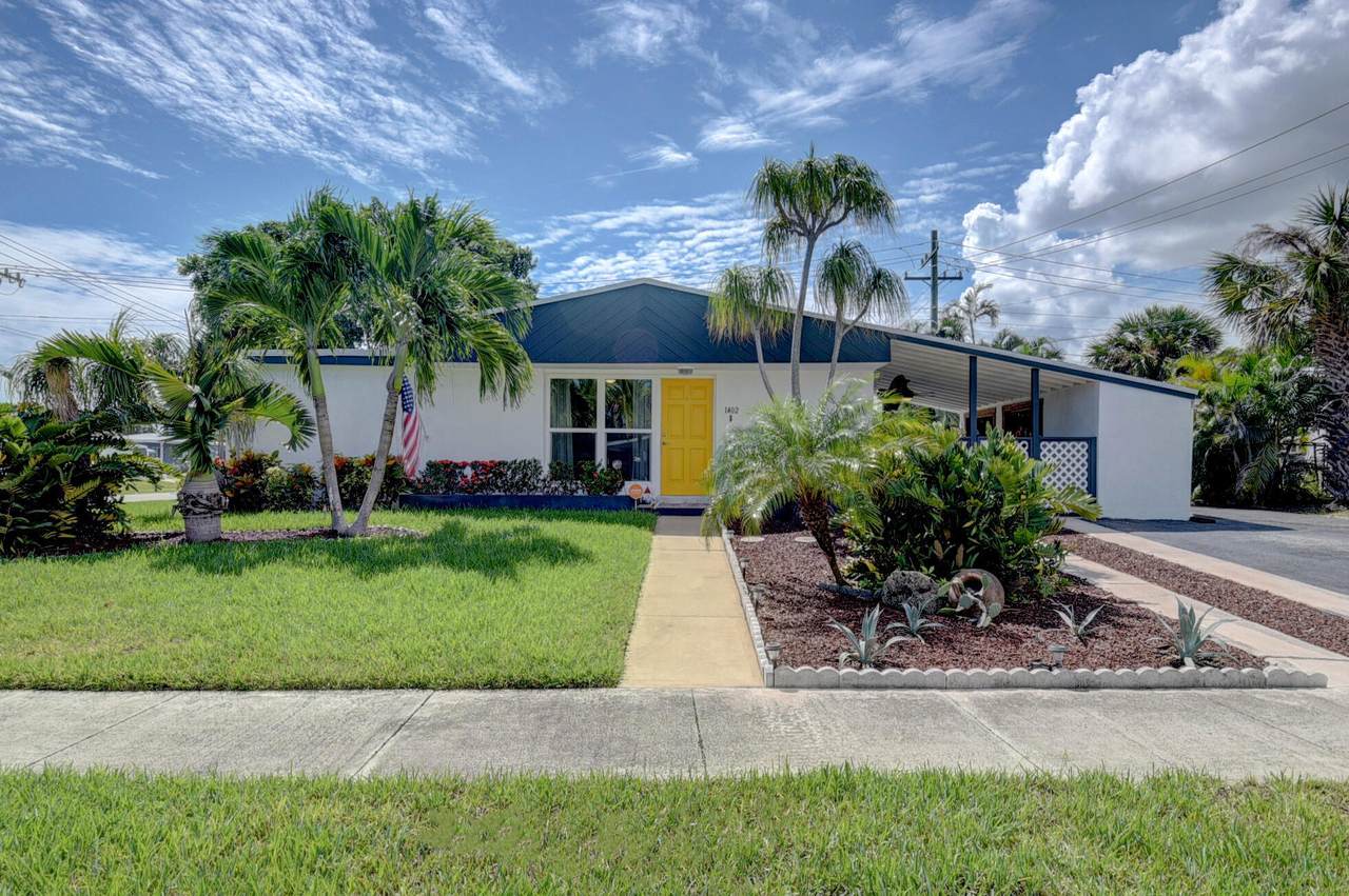 1402 Pine Street - Photo 1