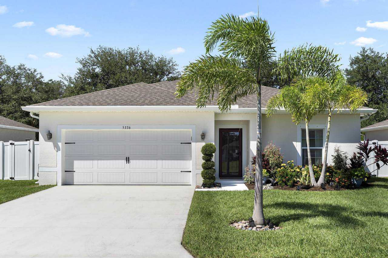 5336 Oakland Lake Circle - Photo 1