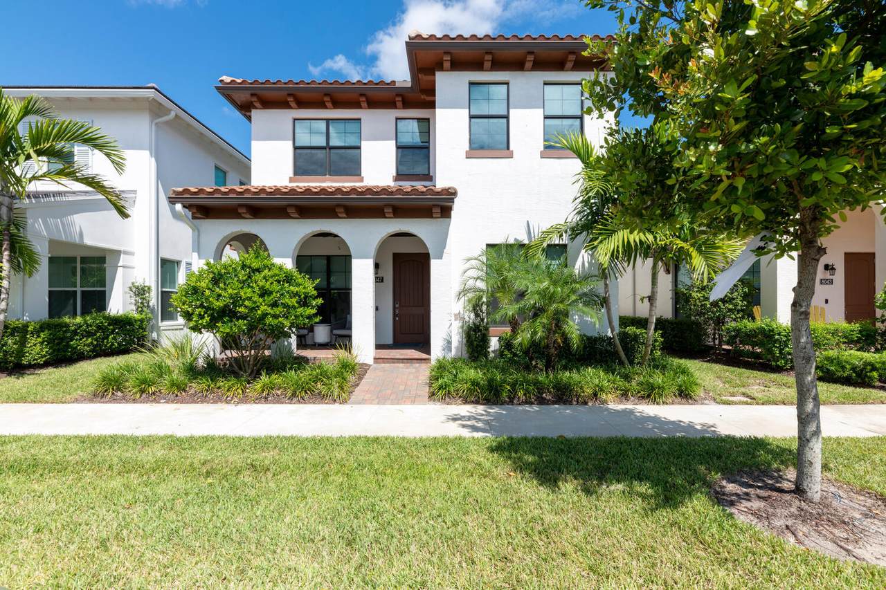 8047 Hobbes Way - Photo 1