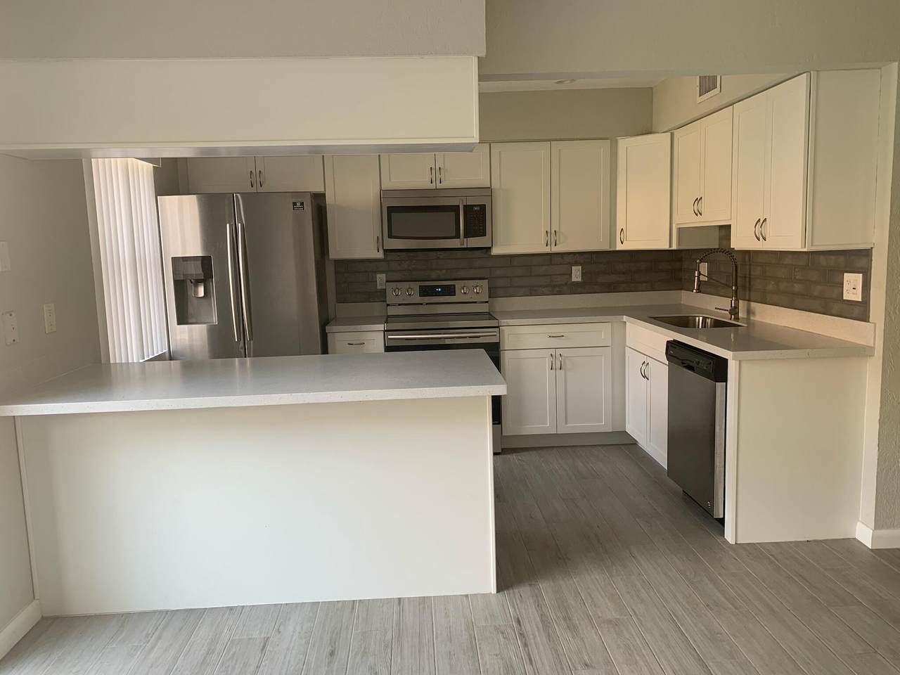 822 Sandtree Drive - Photo 1