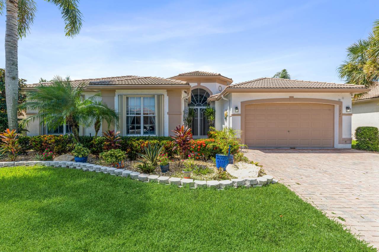 11721 Cardenas Boulevard - Photo 1