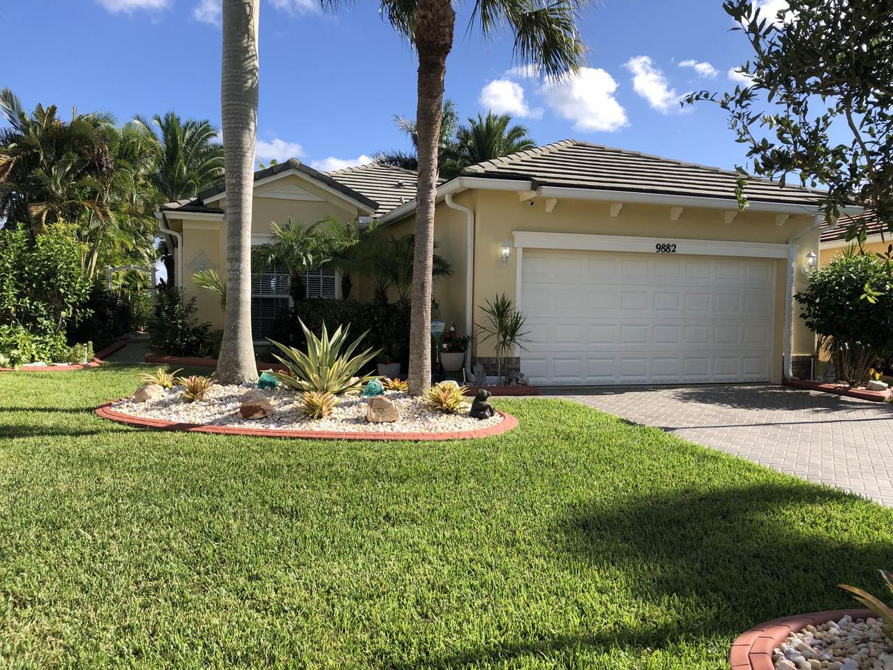 9882 Eastbrook Circle - Photo 1