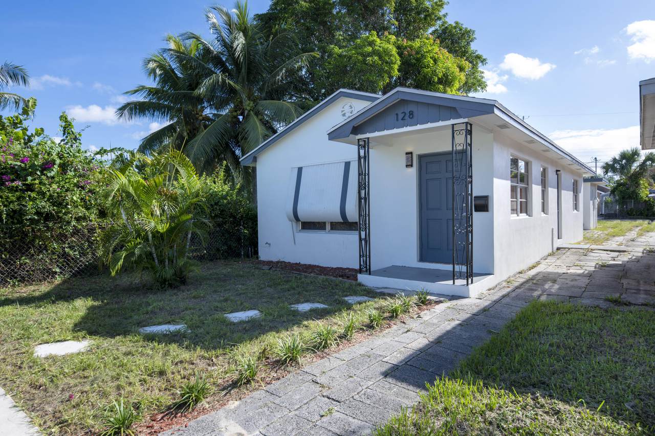 128 C Street - Photo 1