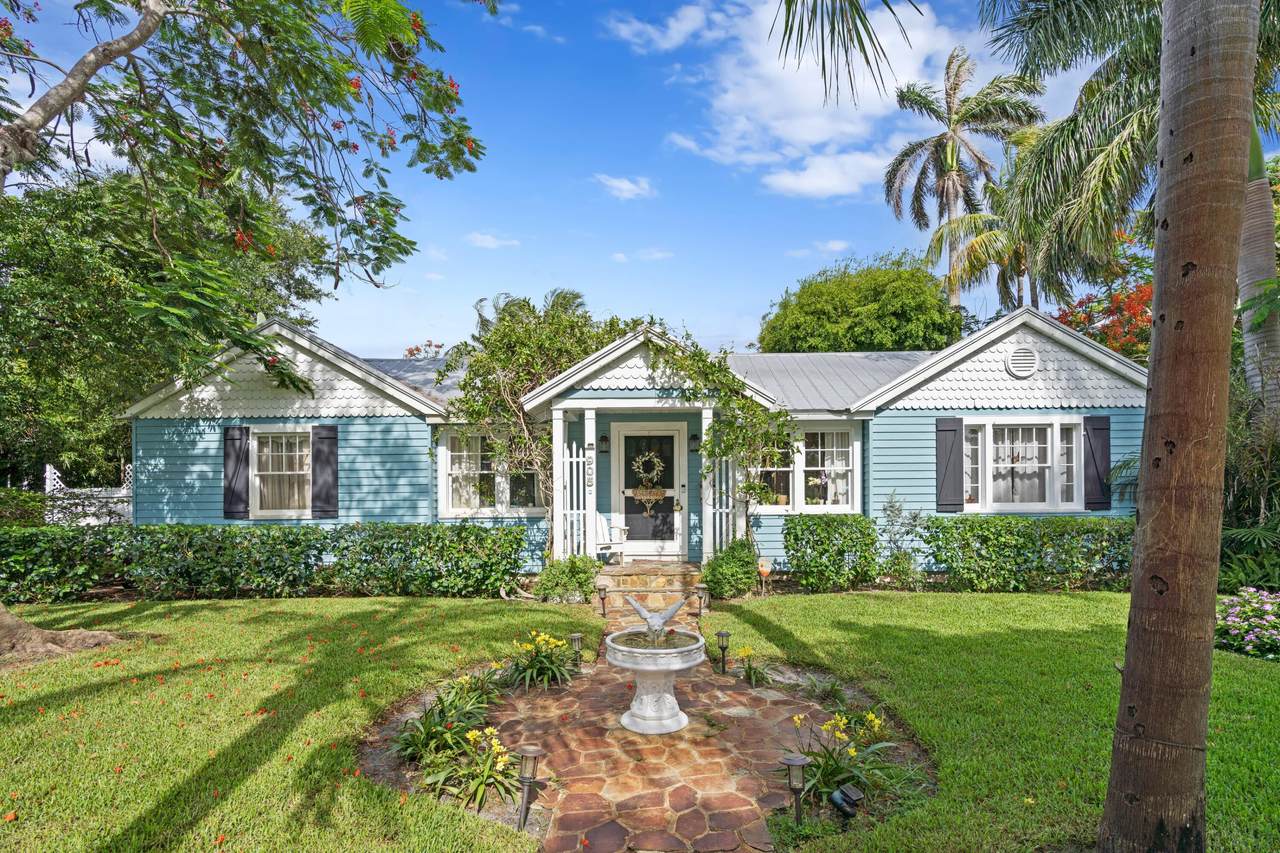 905 Palmway - Photo 1