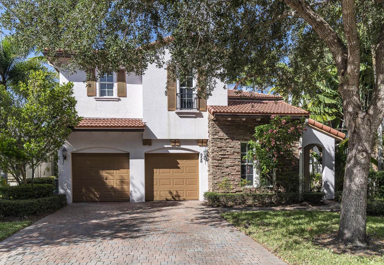 956 Mill Creek Drive - Photo 1