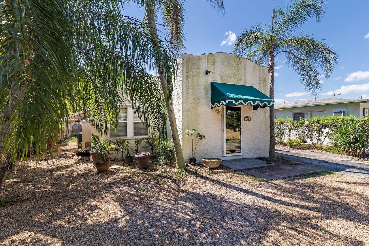 442 Nottingham Boulevard - Photo 1