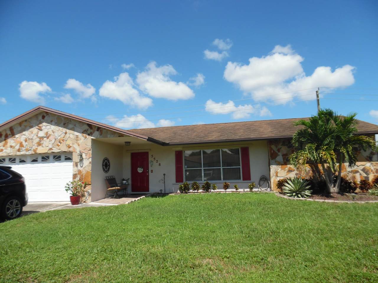 5528 Barnstead Circle - Photo 1