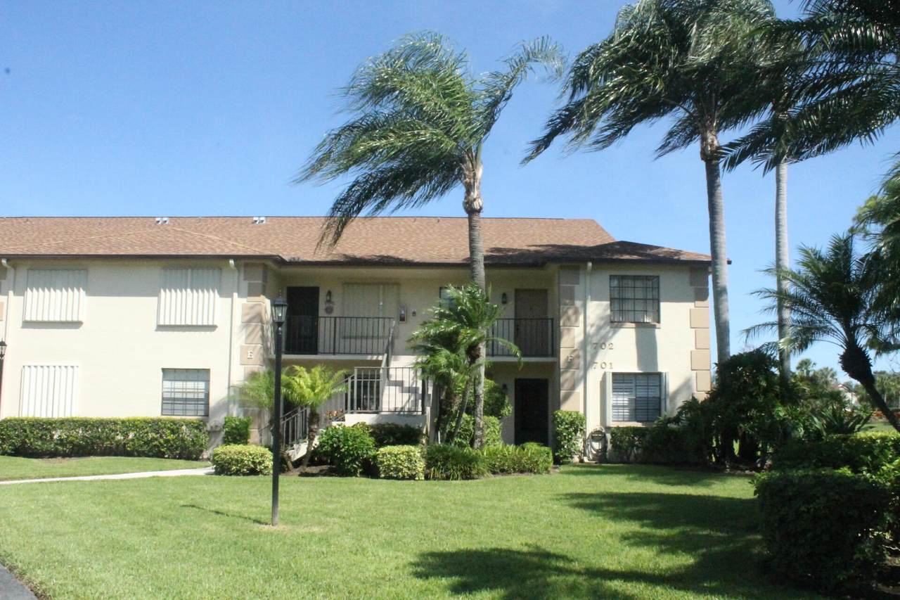 702 Pinecrest Circle - Photo 1