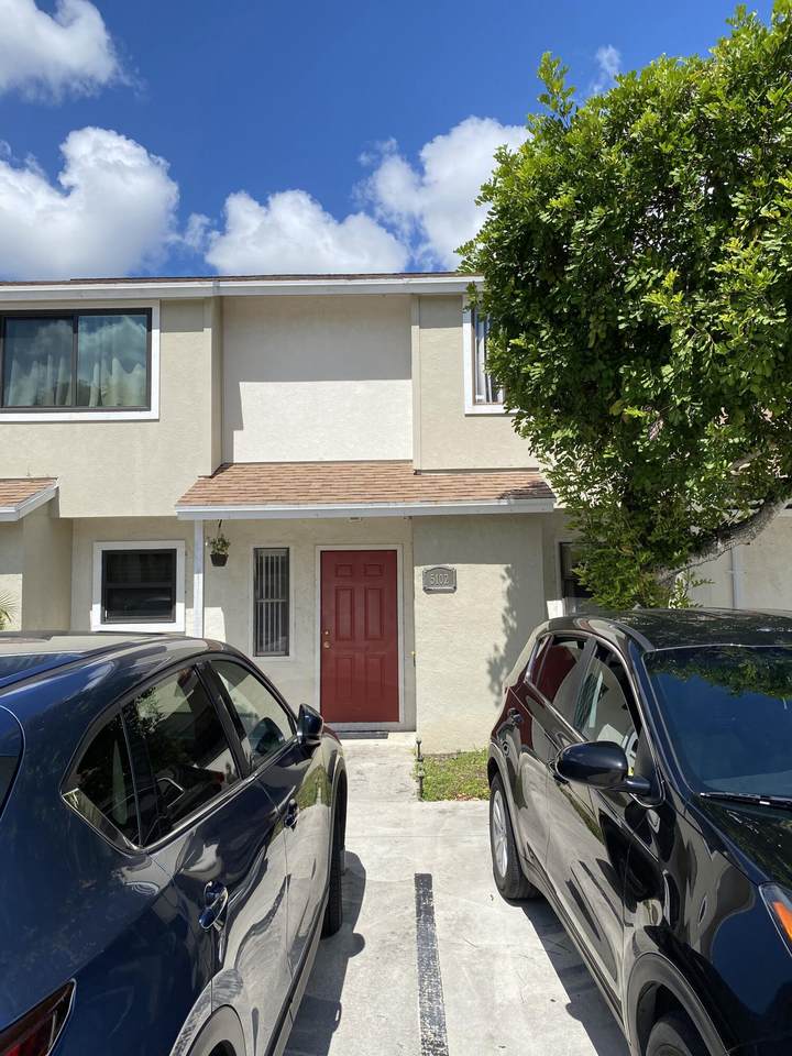 5102 Pier Drive - Photo 1