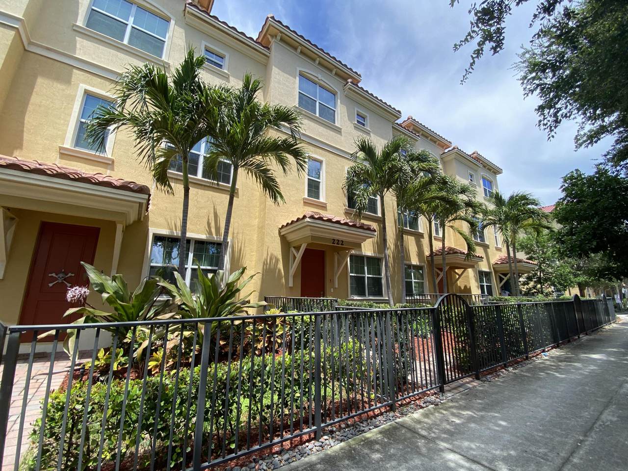 222 Federal Highway - Photo 1