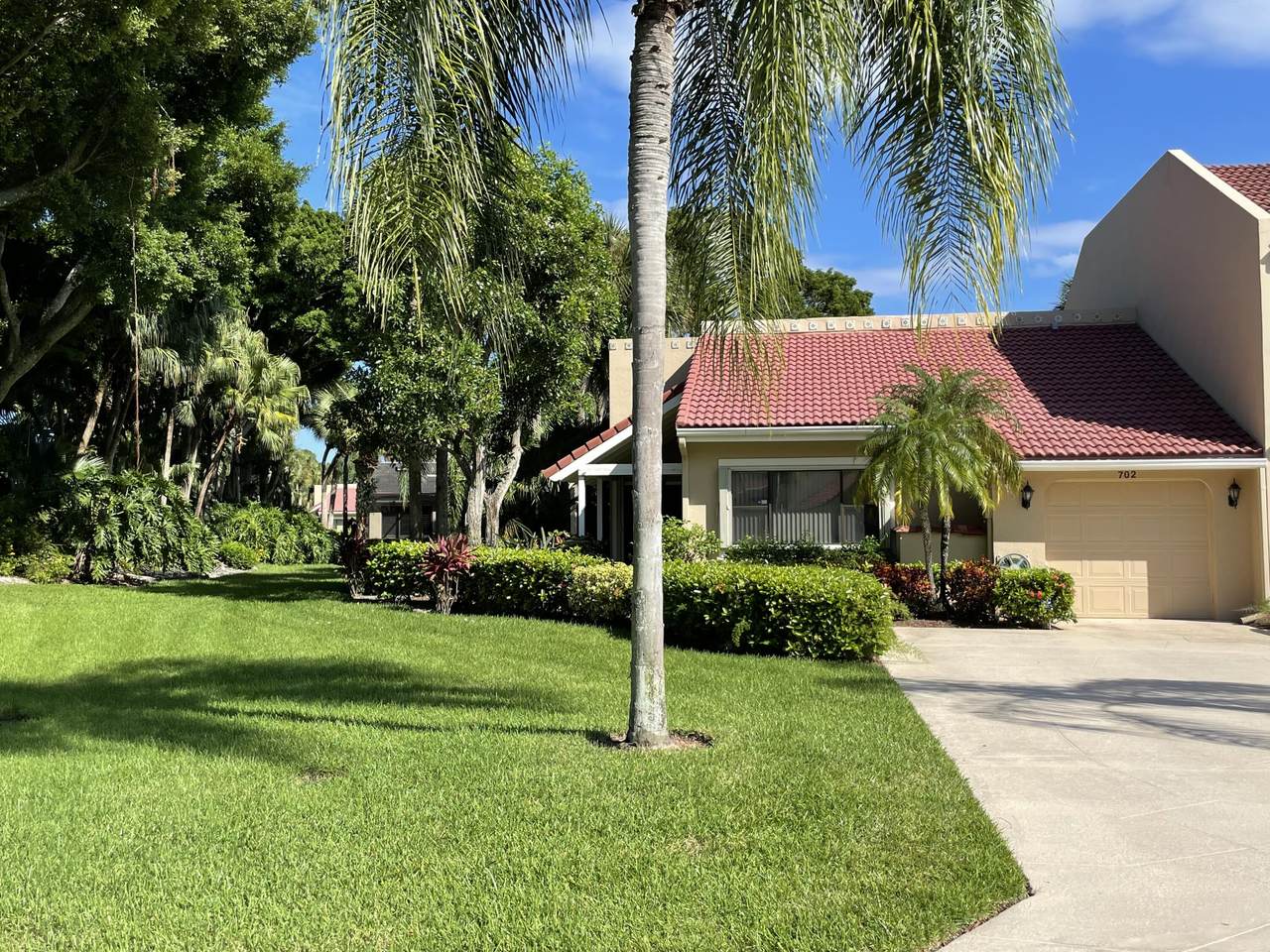 702 Windermere Way - Photo 1