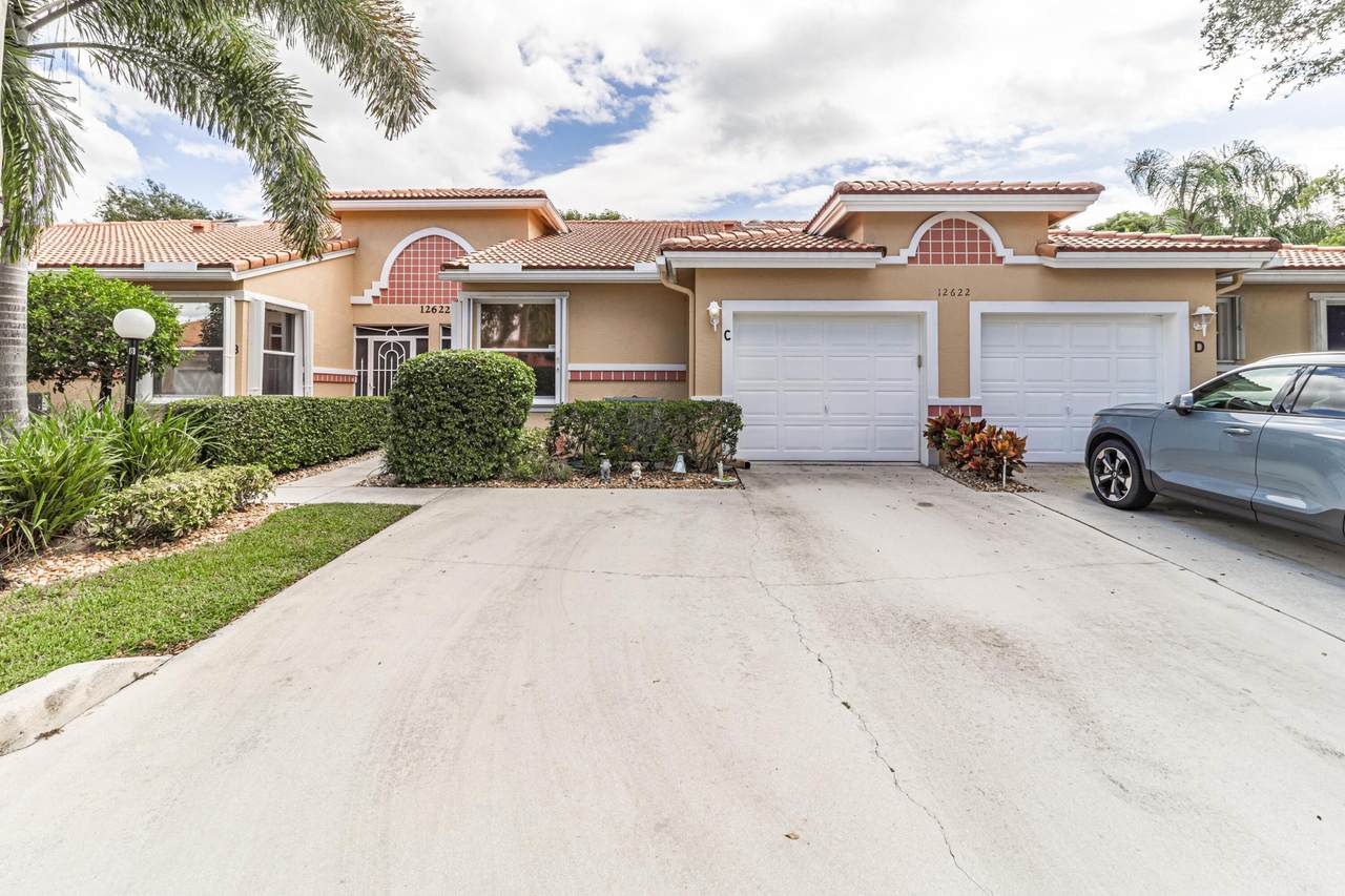 12622 Crystal Pointe Drive - Photo 1