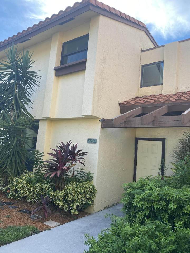 5720 Fox Hollow Drive - Photo 1
