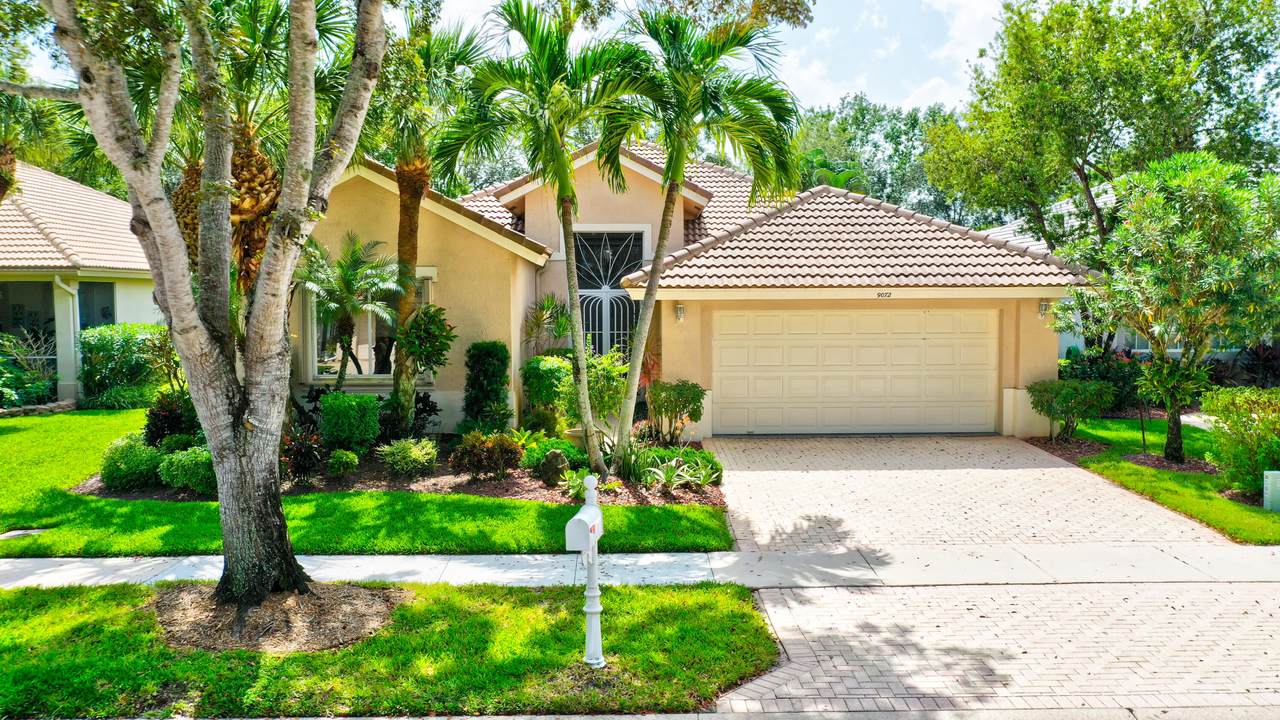 9072 Bay Harbour Circle - Photo 1