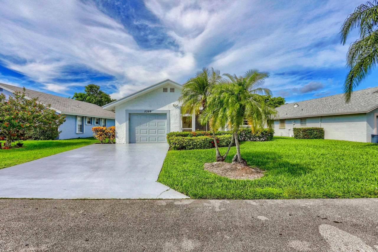 5369 Crystal Anne Drive - Photo 1